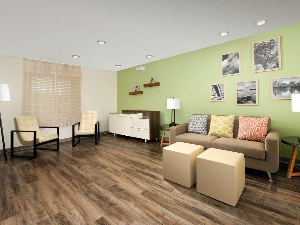 Woodspring Suites Chicago Tinley Park Beltér fotó